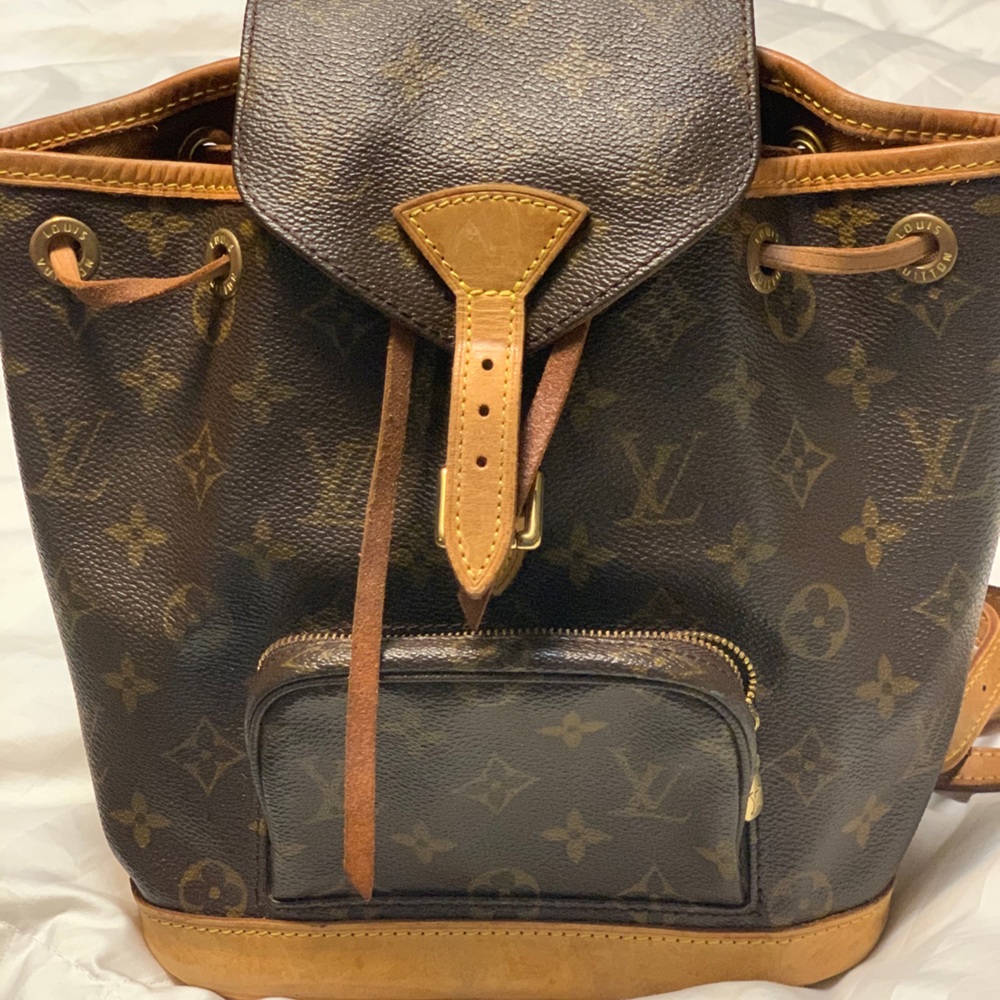 ✨Louis Vuitton Montsouris mini backpack leather✨